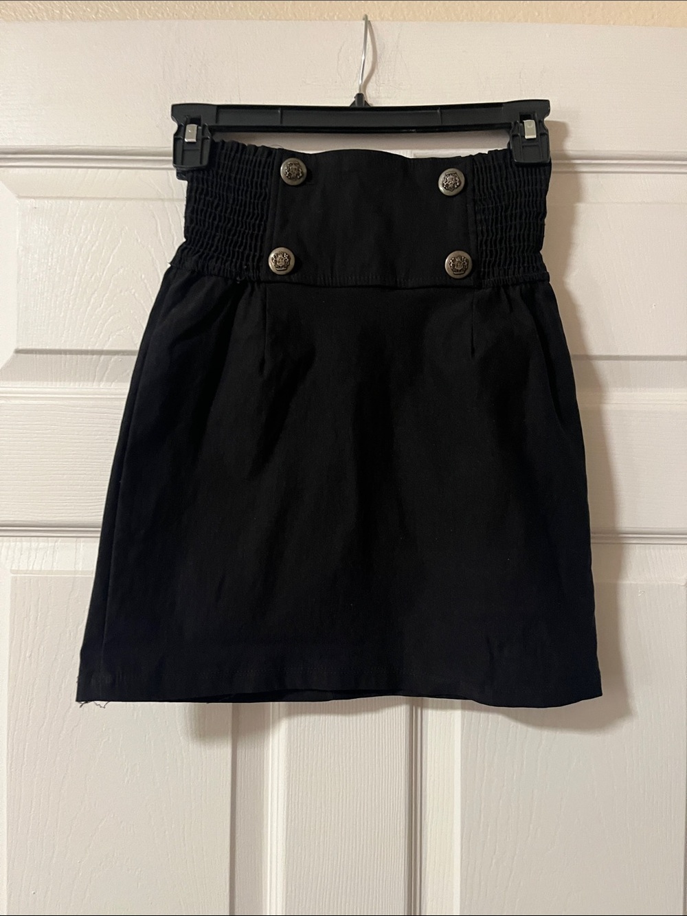 Fashion Magazine Black High-Waist Button-Accent Mini Skirt